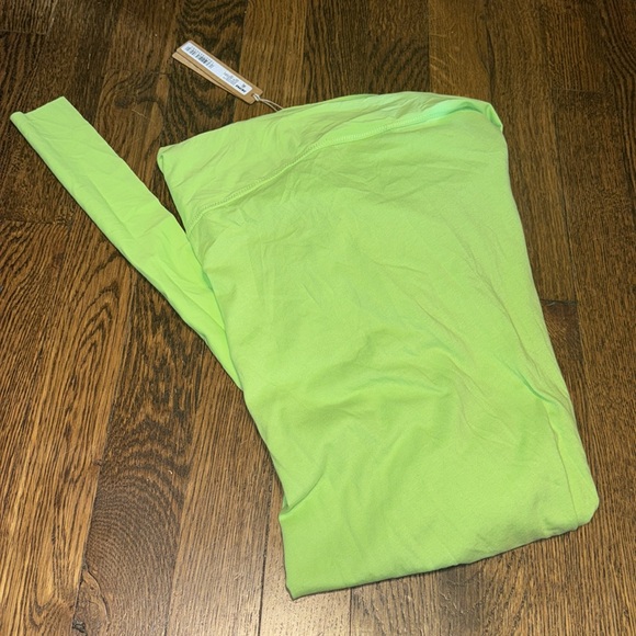 SKIMS Limited Edition Cover Ups Sarong Skirt NWT - Picture 9 of 9